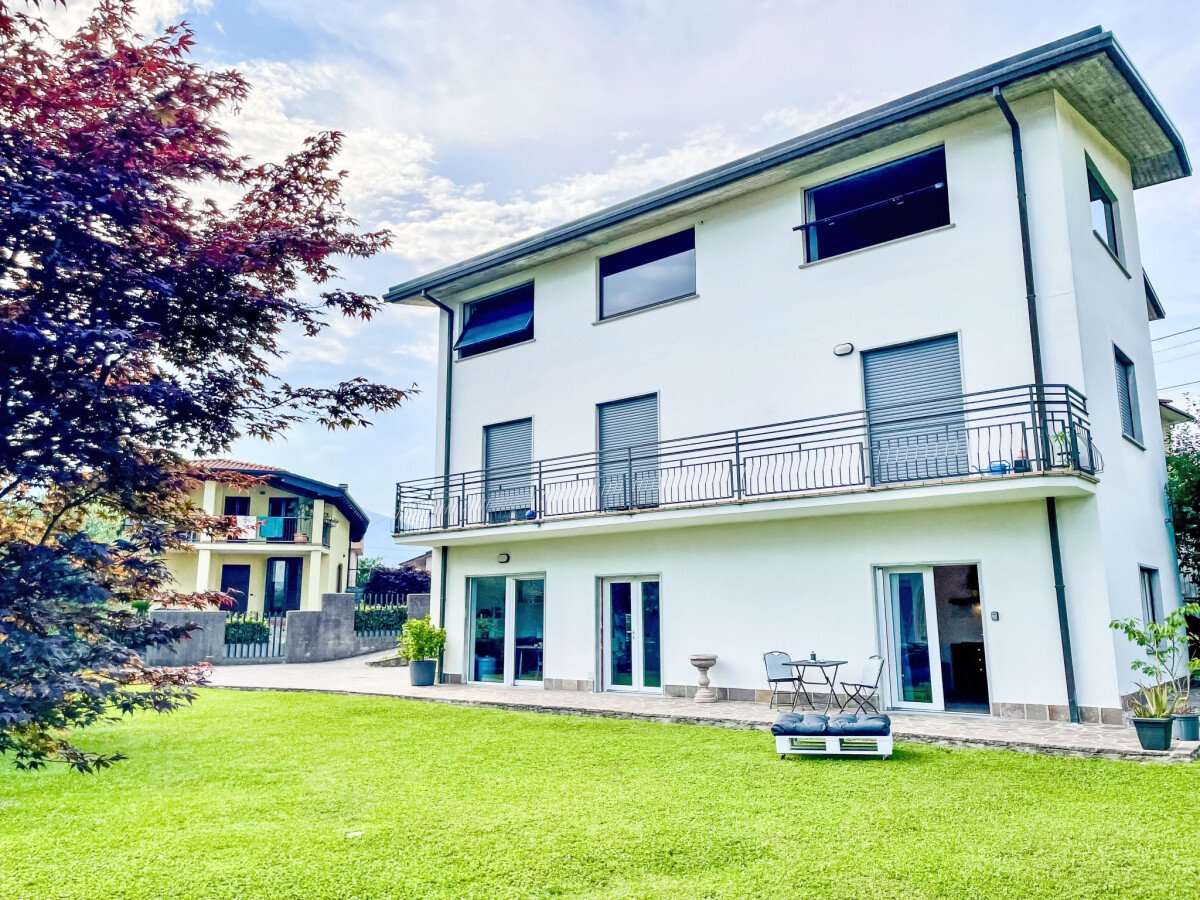 Appartamento 1 camera, con giardino