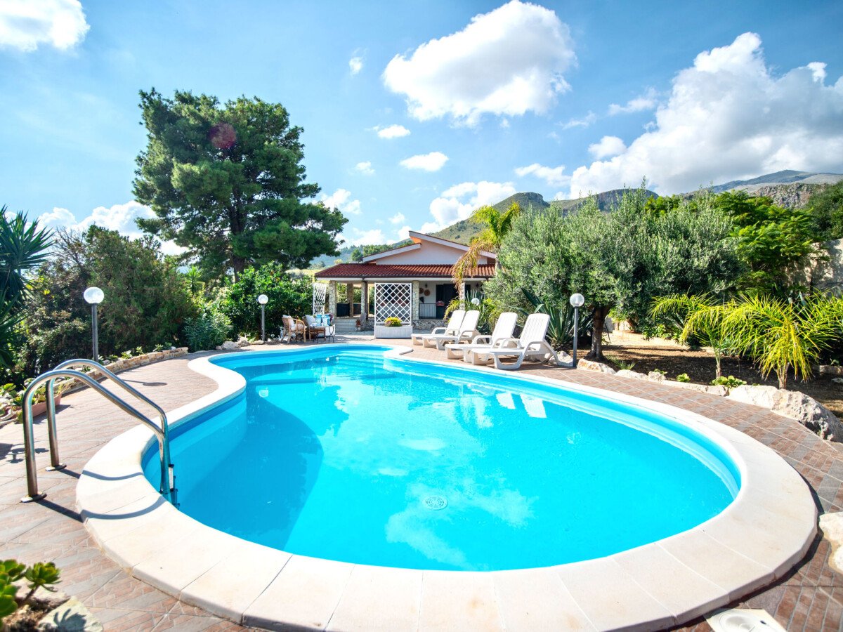 Villa 5 Schlafzimmer, mit Pool