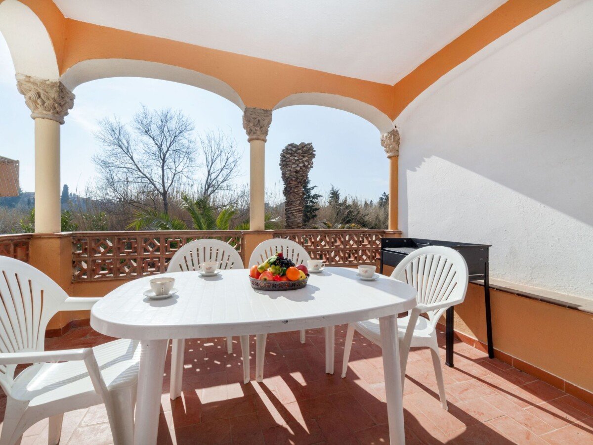 Apartamento 3 habitaciones, con jardín