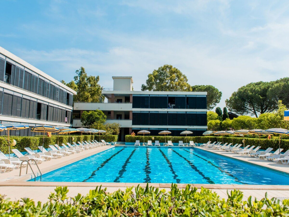 Residence 1 camera, con piscina