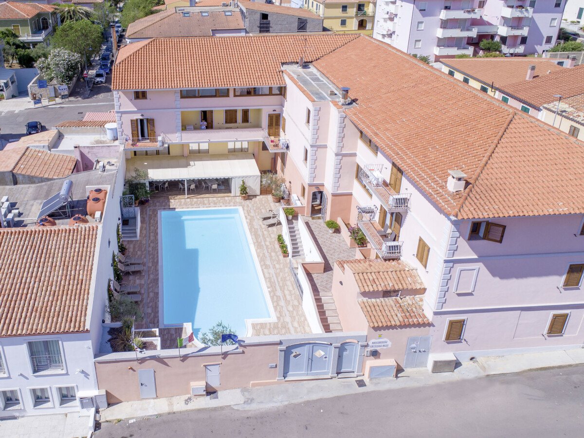 Residence 1 camera, con piscina