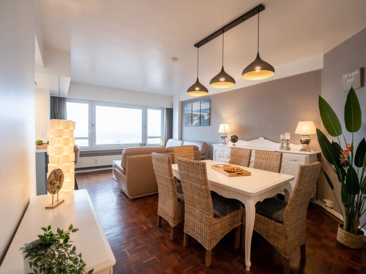 Appartement confortable, 3 chambres, avec vue sur mer