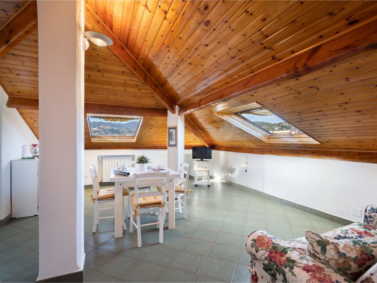 Appartamento 2 camere, con giardino