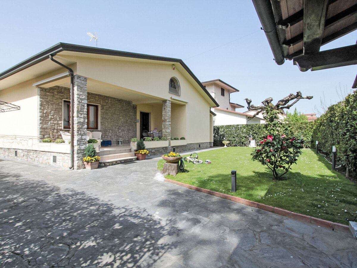 Villa 4 camere, con giardino