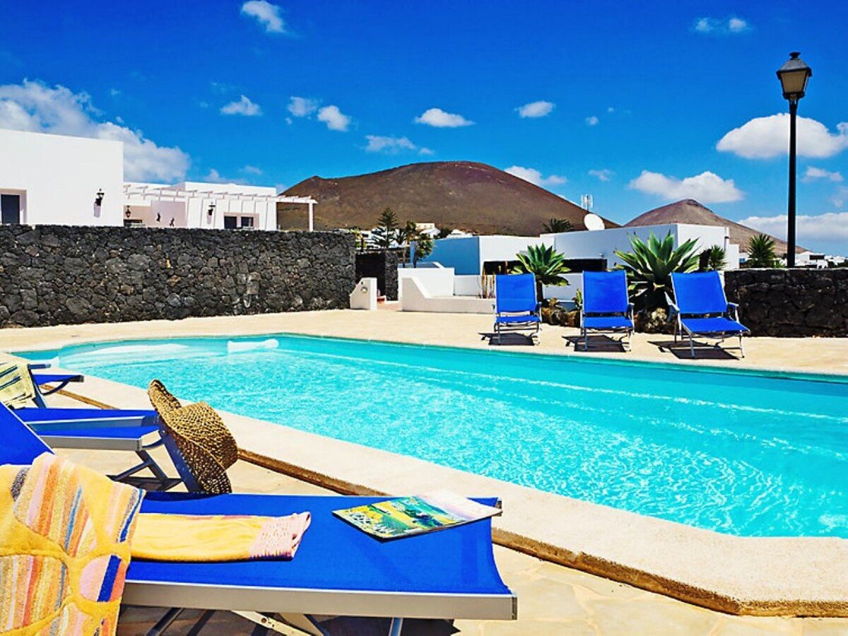 House 3 bedrooms, with sea view
