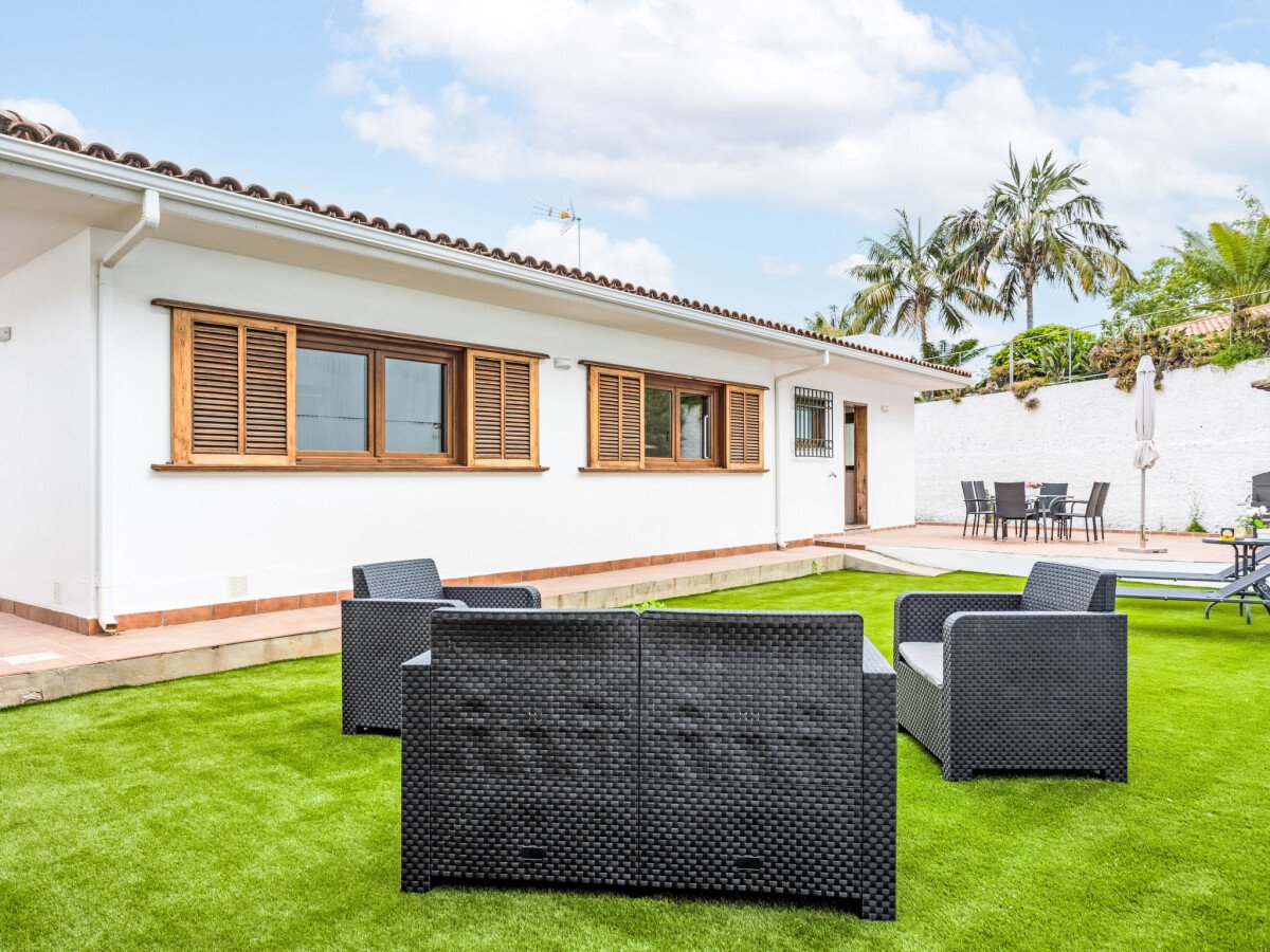 Maison de campagne moderne, 3 chambres, avec jardin