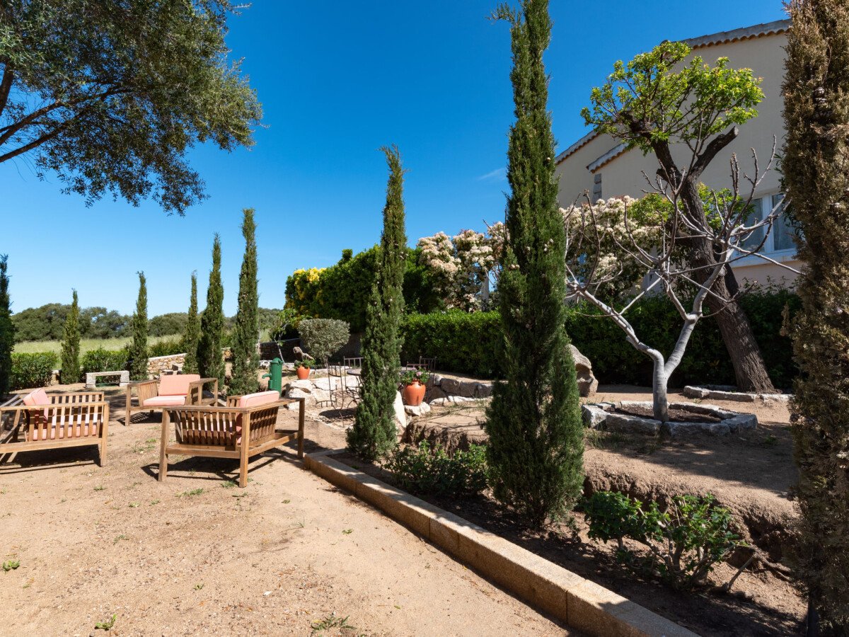 Résidence confortable, 4 chambres, avec piscine
