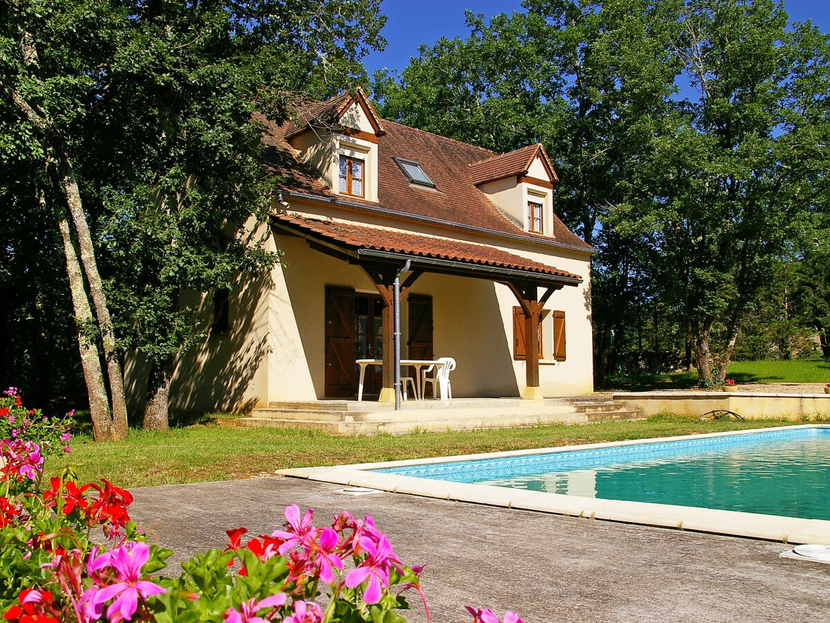 Maison de campagne confortable, 3 chambres, avec piscine