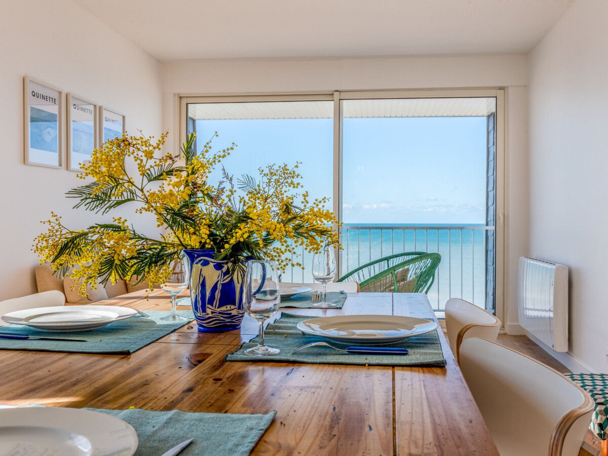 Appartement moderne, 2 chambres, avec vue sur mer