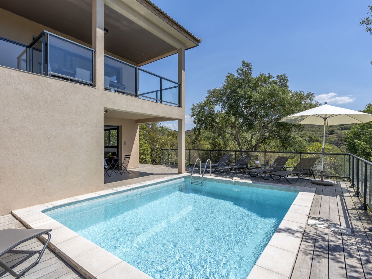 Ferienpark 4 Schlafzimmer, mit Pool