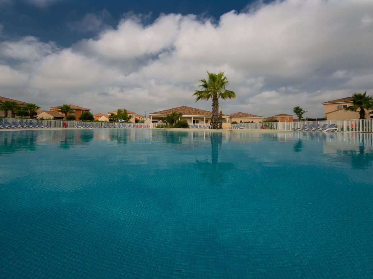 Maison de campagne moderne, 3 chambres, avec piscine
