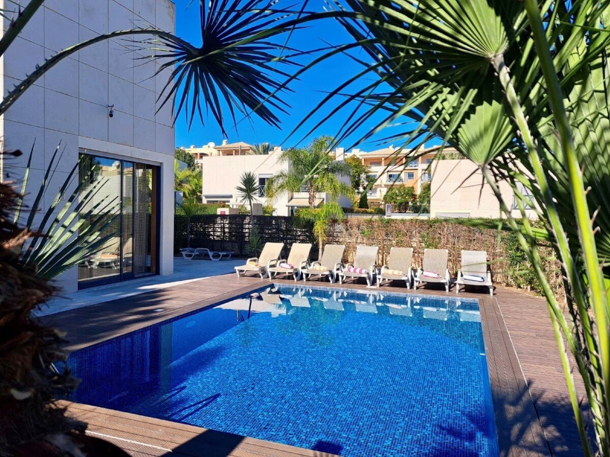 Villa confortable, 4 chambres, avec piscine