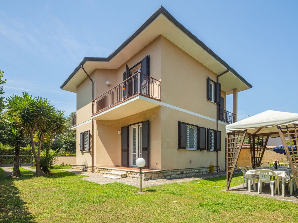 Casa 4 camere, con piscina