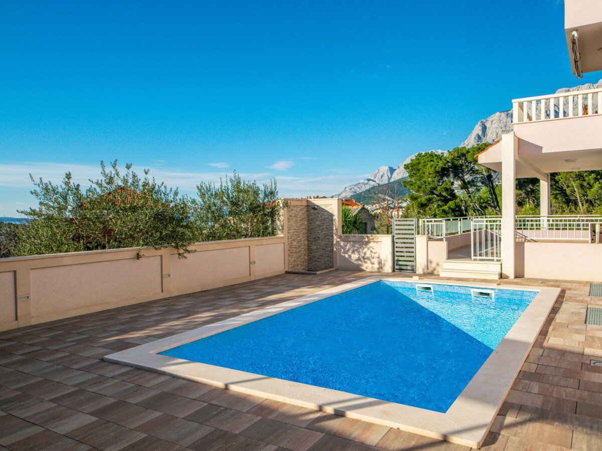 Villa 6 Schlafzimmer, mit Pool