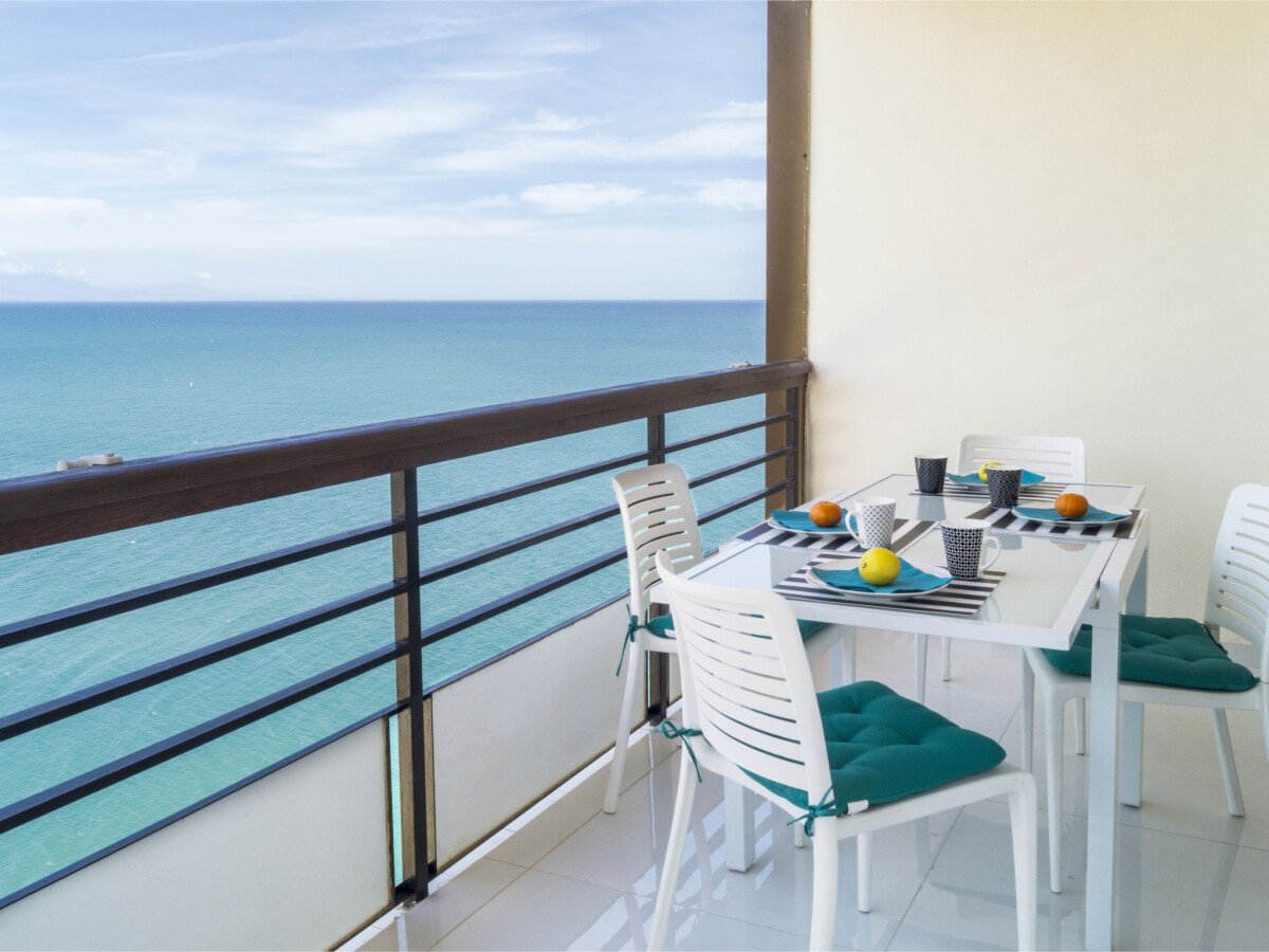 Appartement moderne, 1 chambre, avec vue sur mer