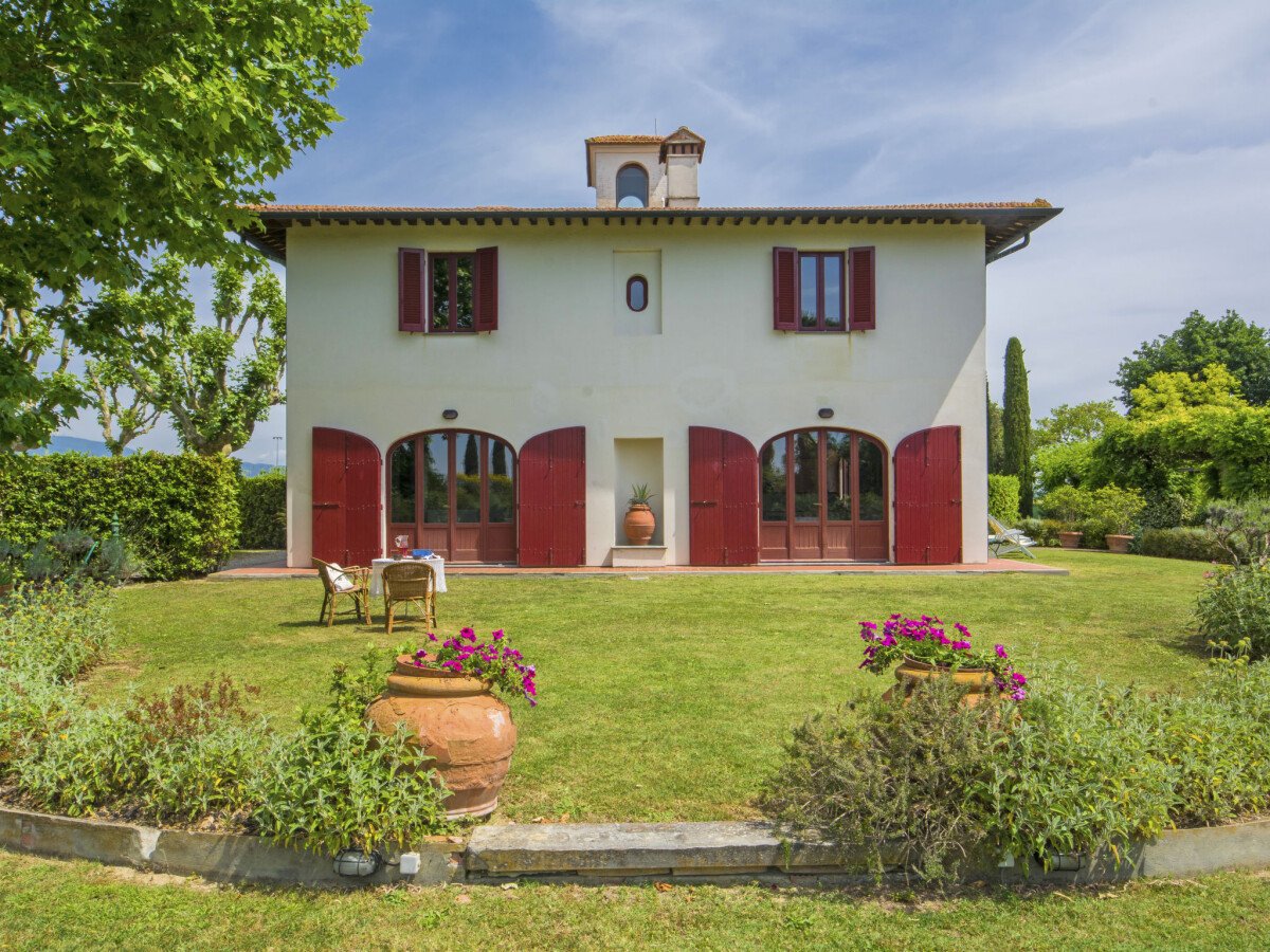 Villa 4 camere, con giardino