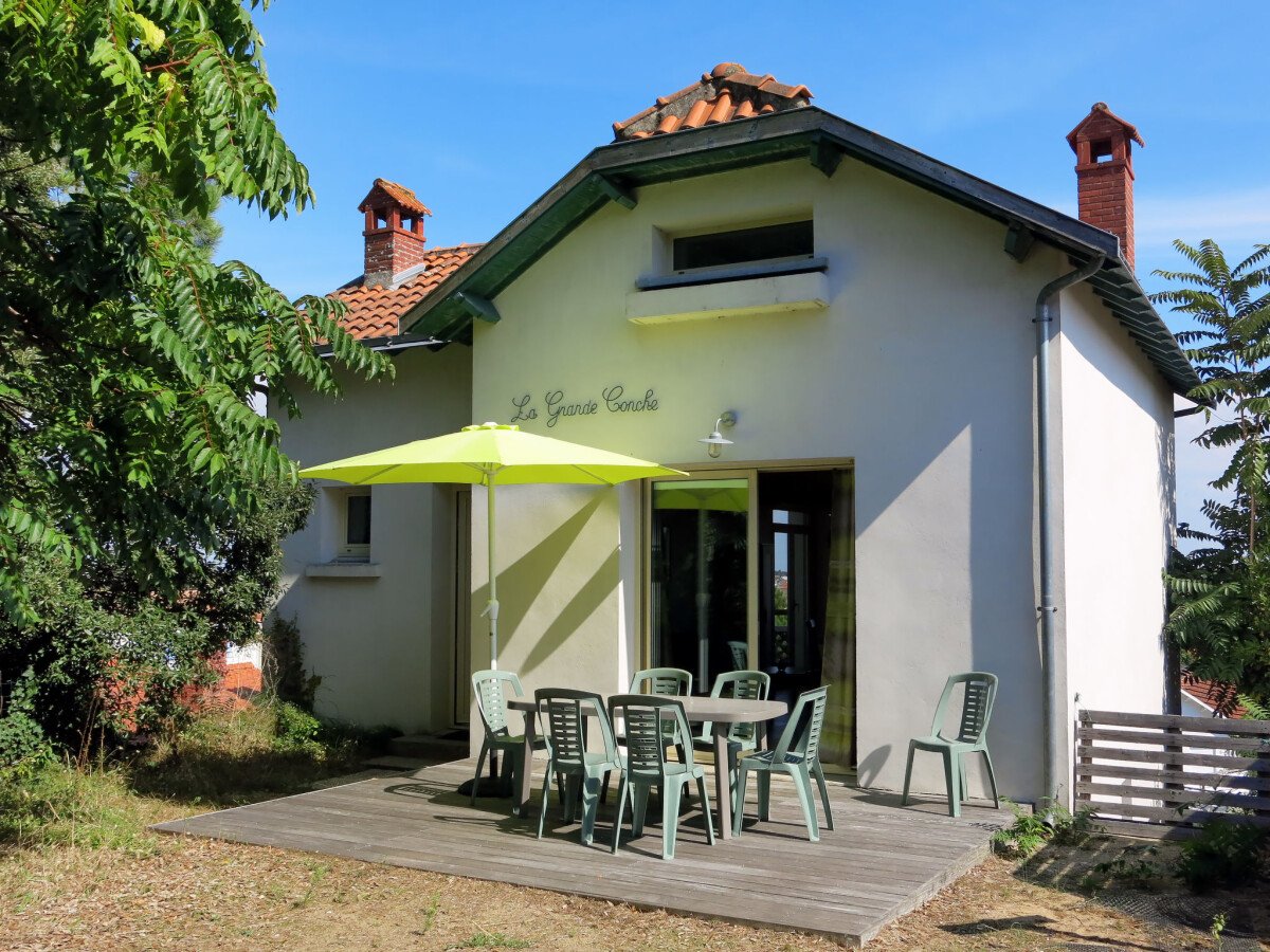 Wohnung 2 Schlafzimmer, mit Garten