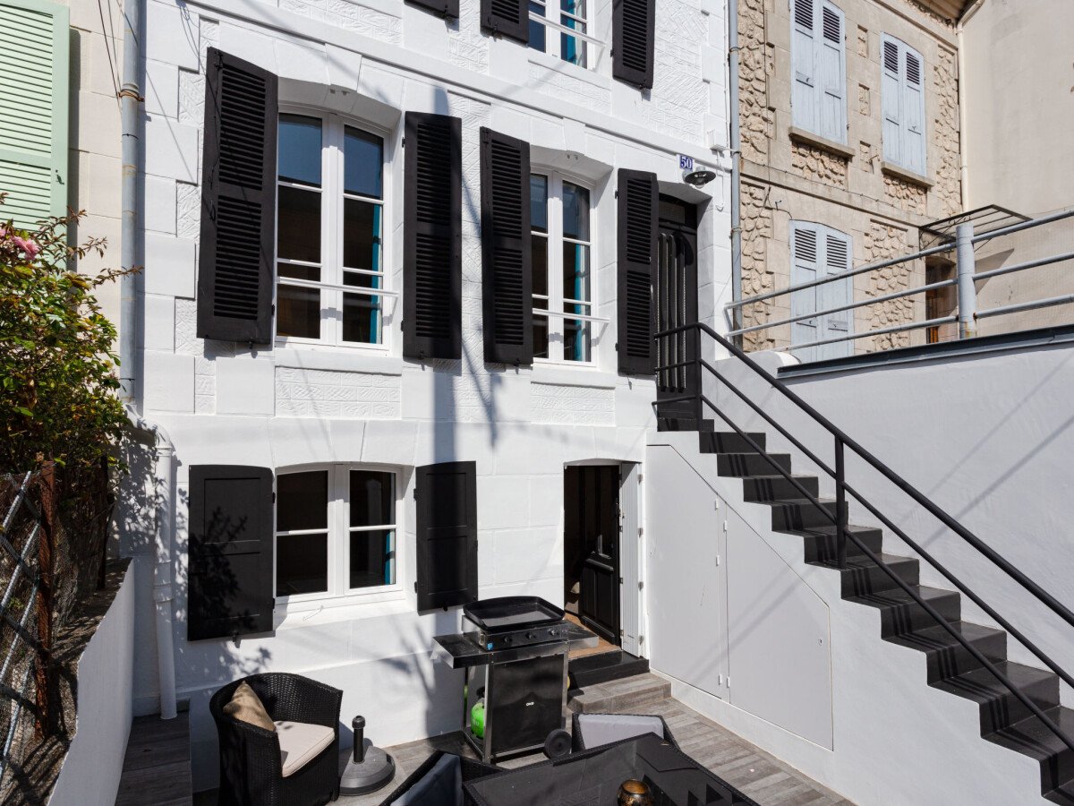 House 4 bedrooms, with wifi