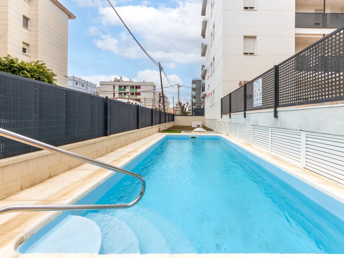 Appartement moderne, 2 chambres, avec piscine