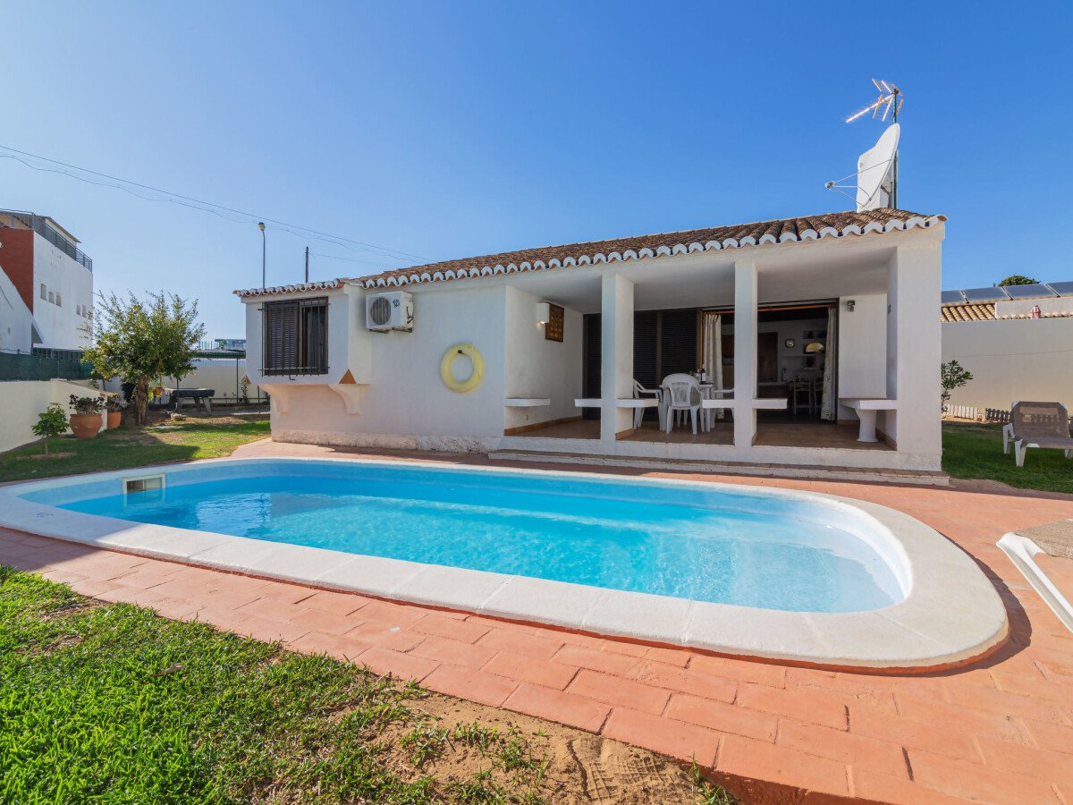 Villa confortable, 2 chambres, avec piscine
