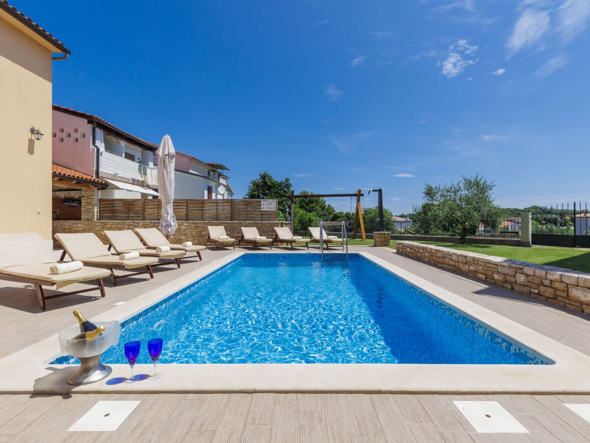 Ferienhaus 7 Schlafzimmer, mit Pool