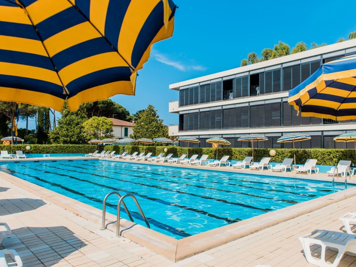 Residence 1 camera, con piscina