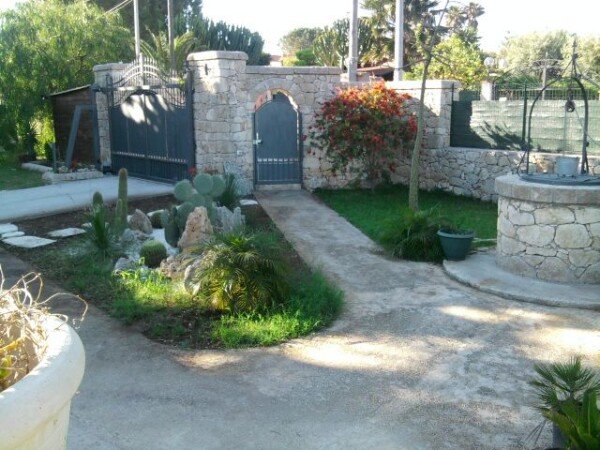 Villa 3 camere, con vista mare