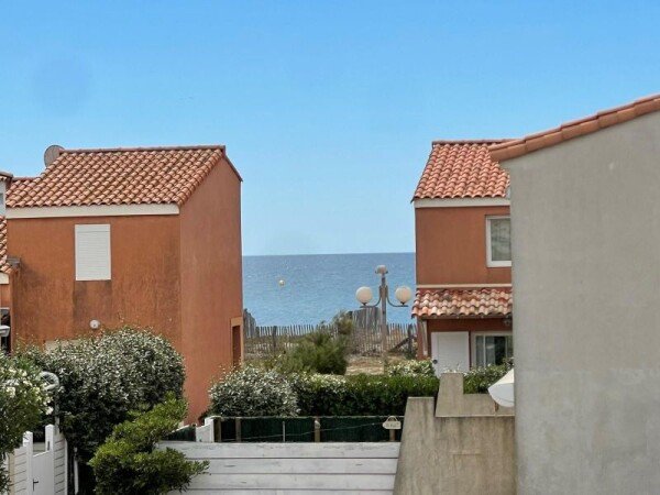 Appartement tout confort, 2 chambres, avec vue sur mer