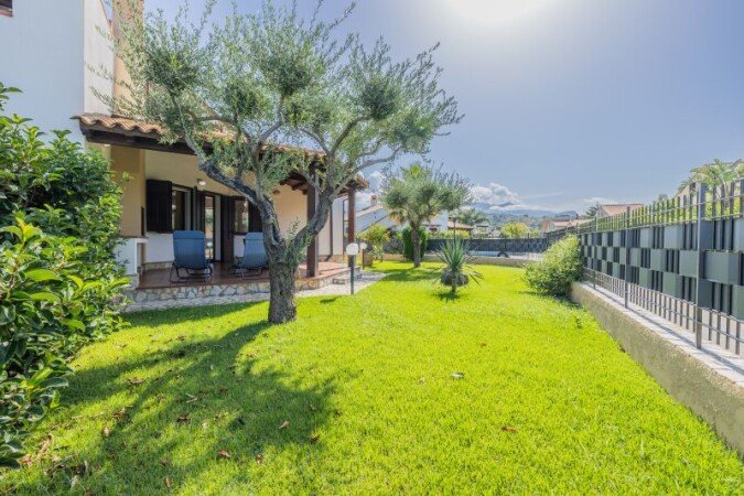 Villa 2 camere, con vista mare