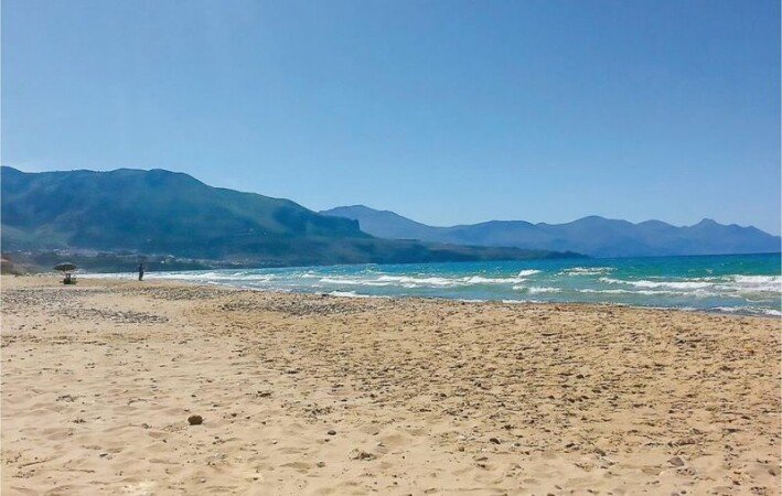 Villa 3 camere, con vista mare