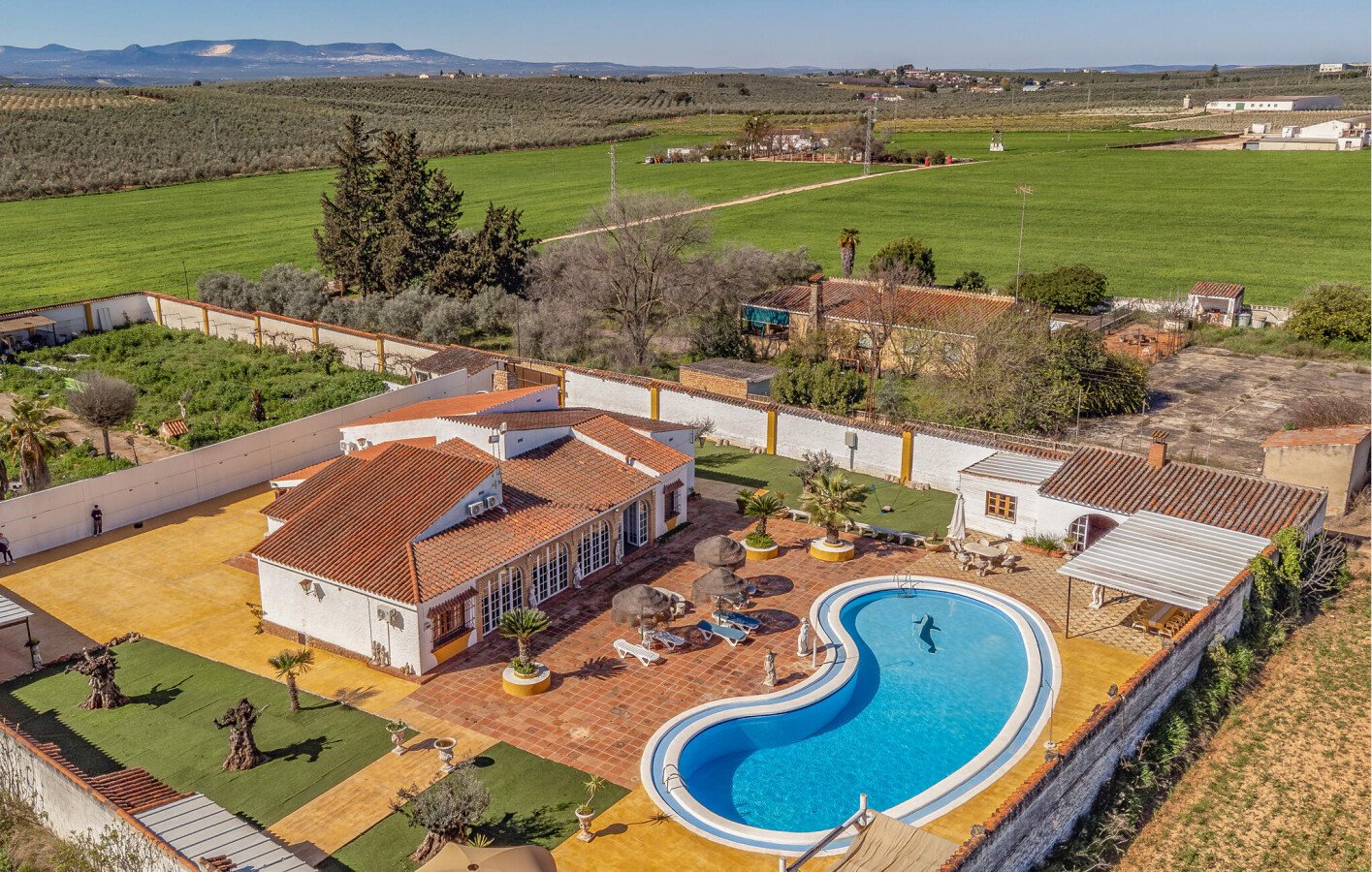 Casa 5 habitaciones, con piscina