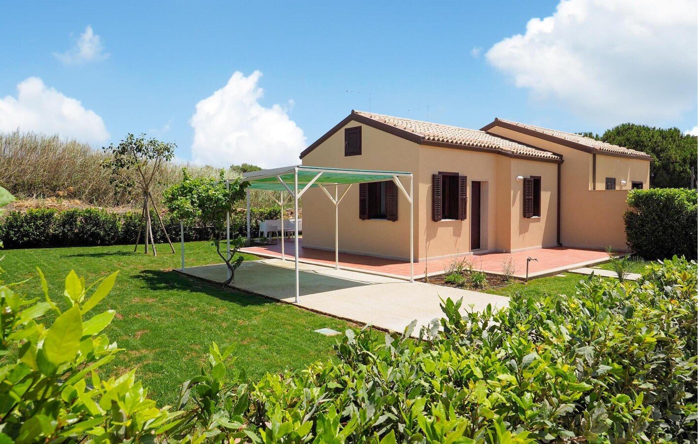 Casa 1 camera, con giardino