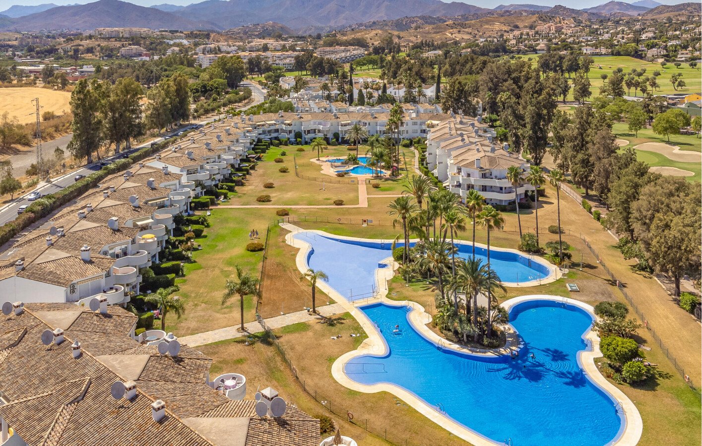 Apartment 3 bedrooms, with pool