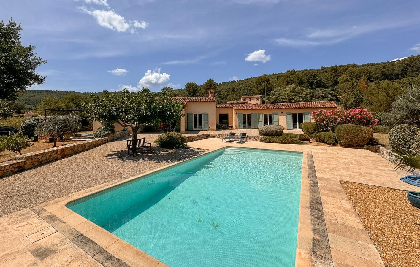 Maison de campagne confortable, 3 chambres, avec piscine