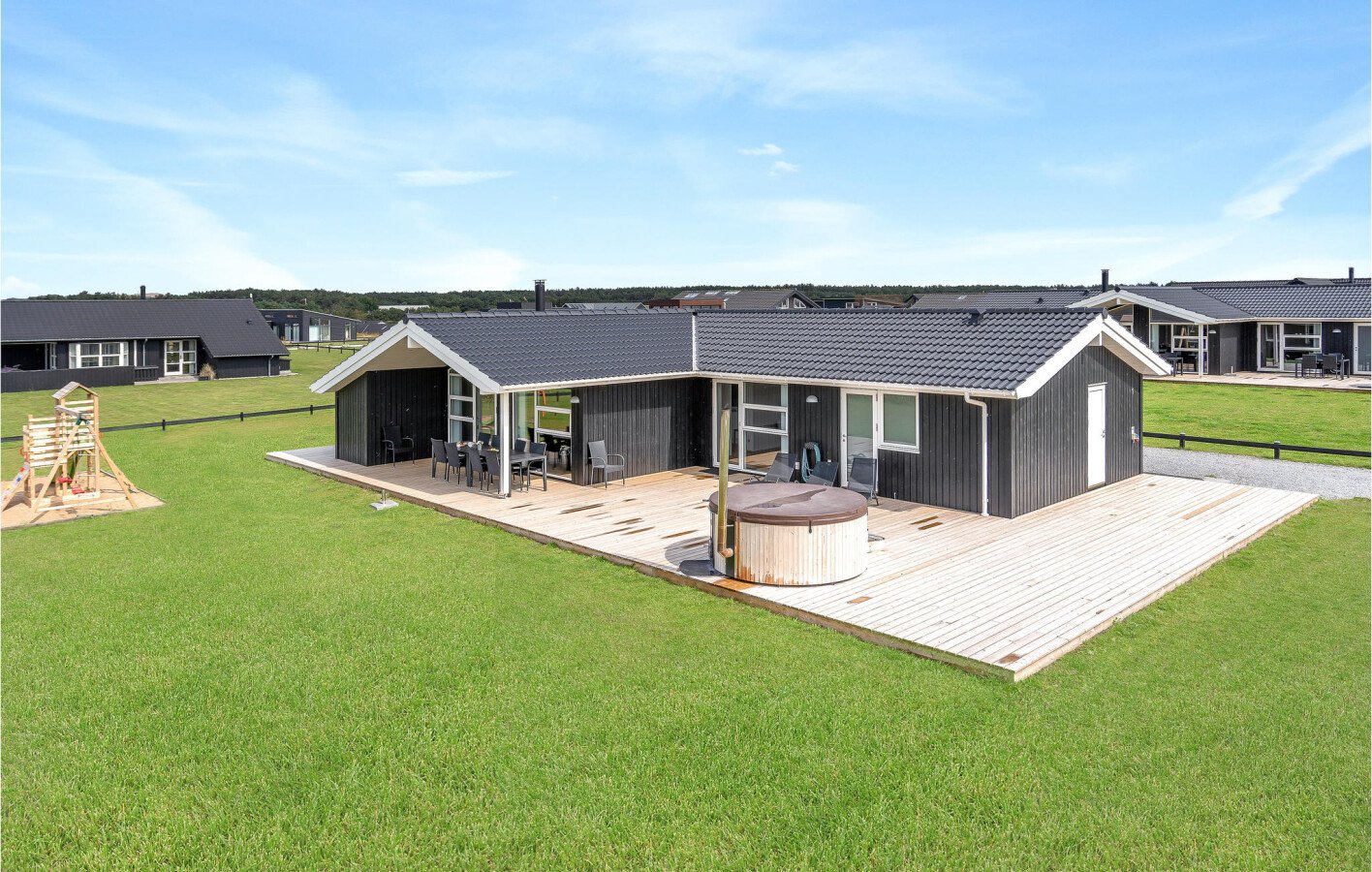 House 5 bedrooms, with sea view