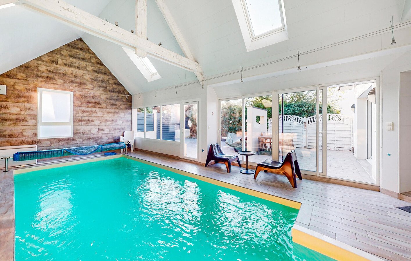 Maison de campagne confortable, 4 chambres, avec piscine