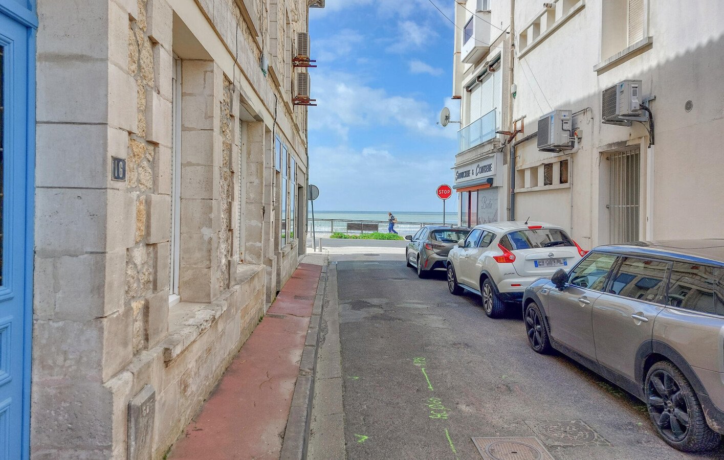 House 3 bedrooms, with sea view