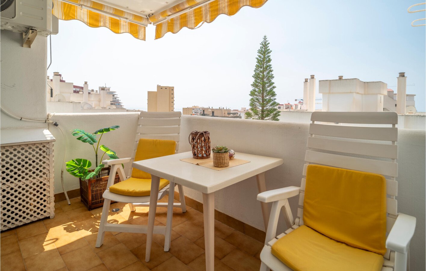 Appartement moderne, 2 chambres, avec vue sur mer