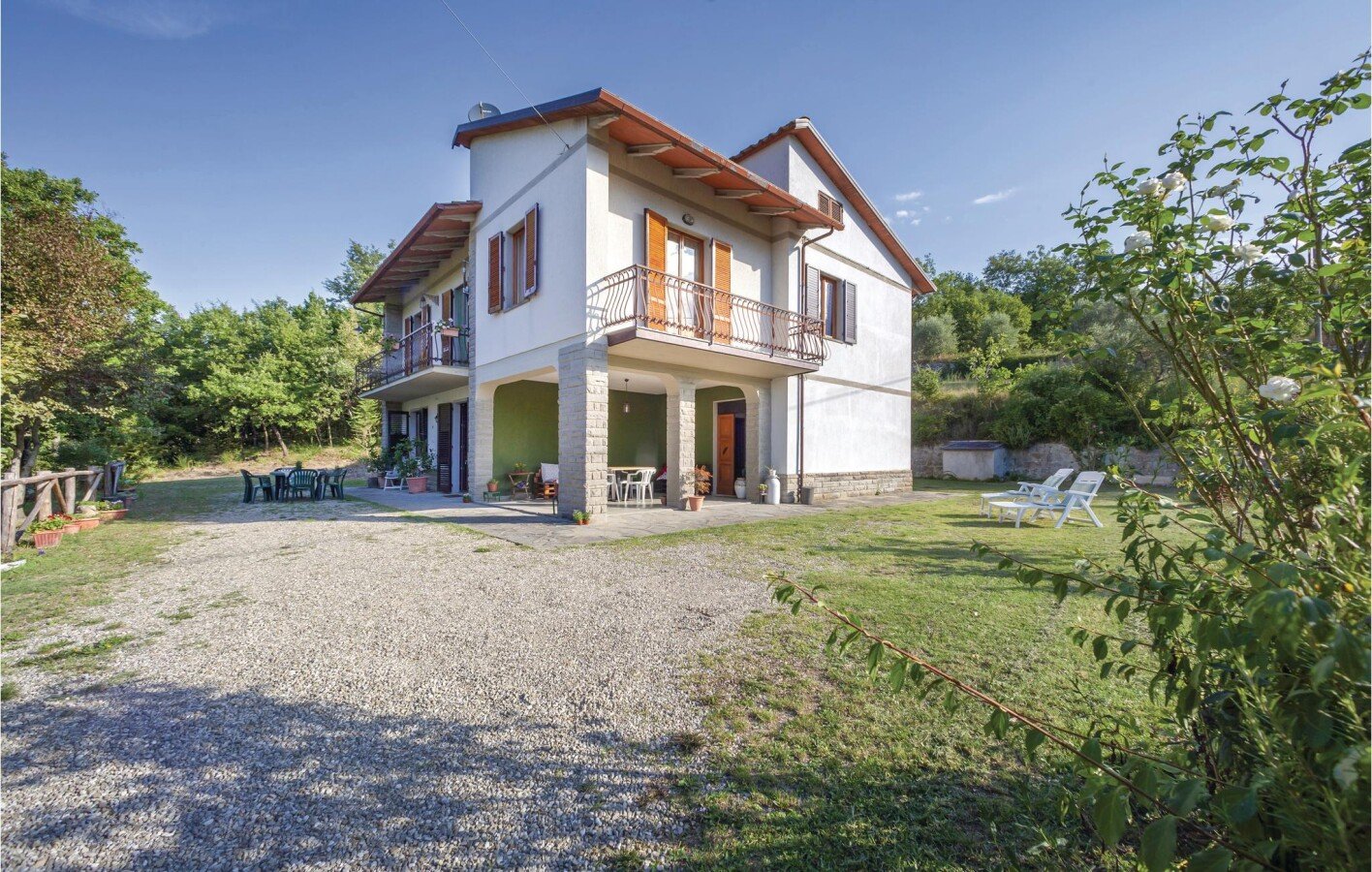 Casa 3 camere, con caminetto