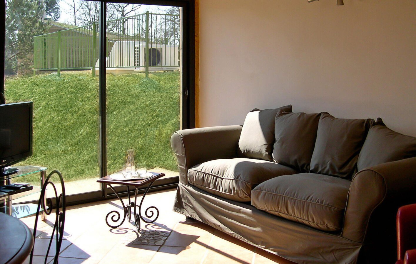 Maison en bois confortable, 1 chambre, avec piscine