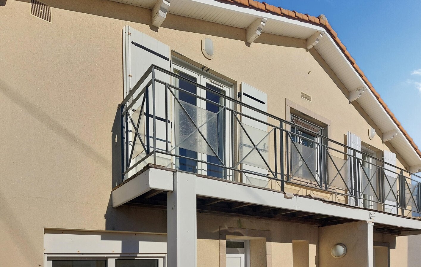 Maison de campagne moderne, 2 chambres, avec jardin