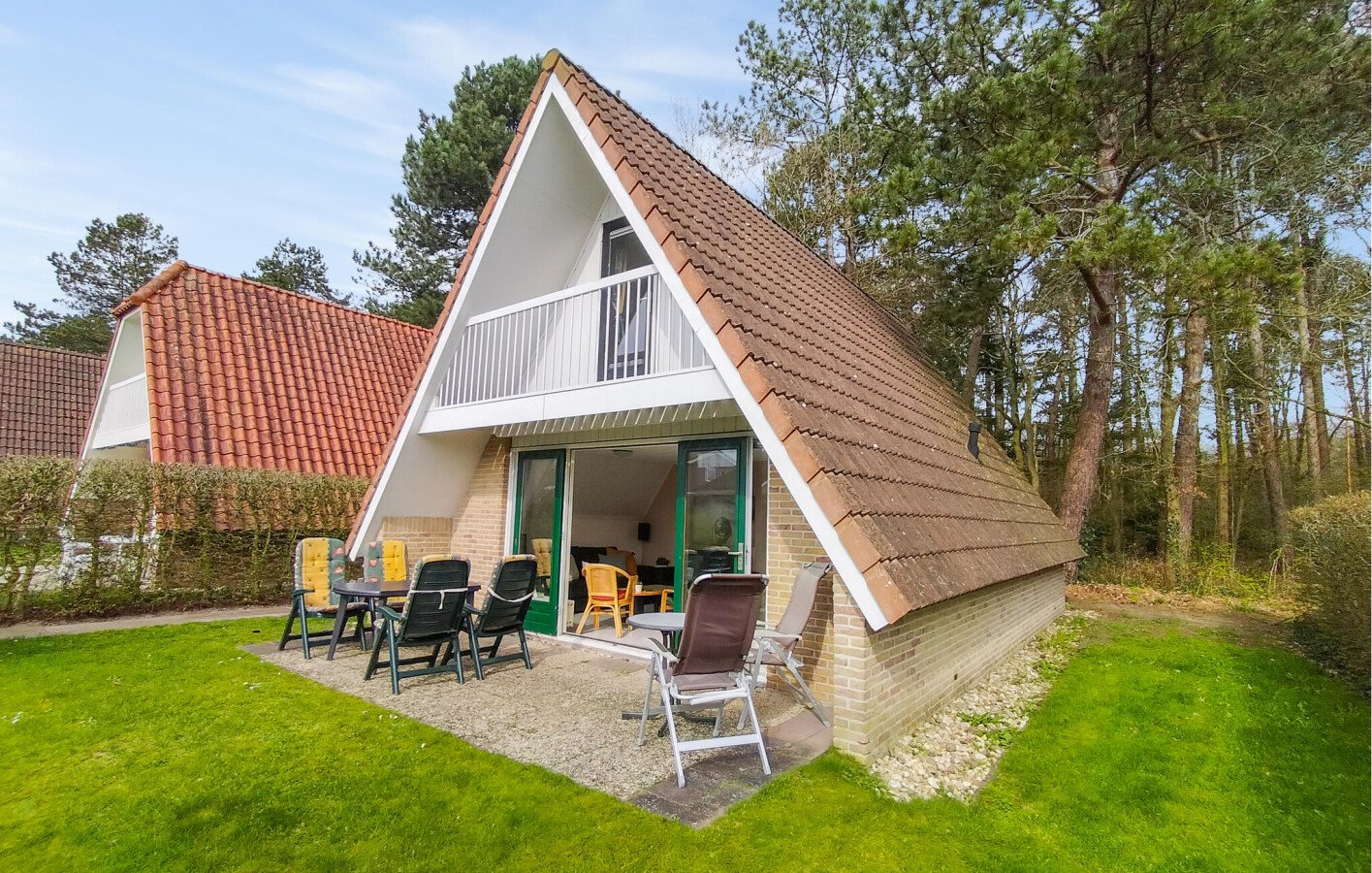 House 3 bedrooms, with pool