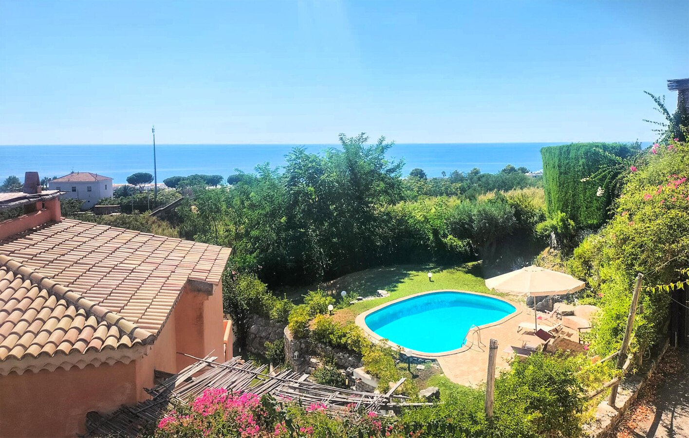 Casa 2 camere, con vista mare