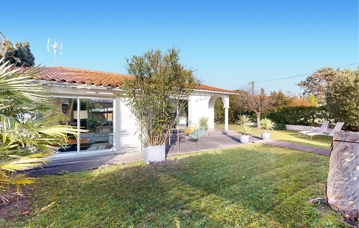 Maison de campagne moderne, 3 chambres, avec jardin