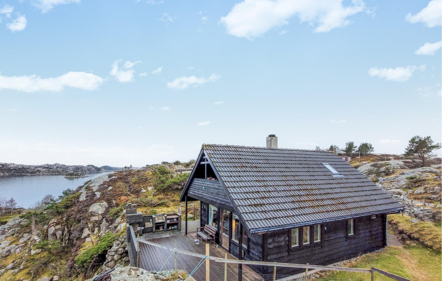 House 4 bedrooms, with sea view