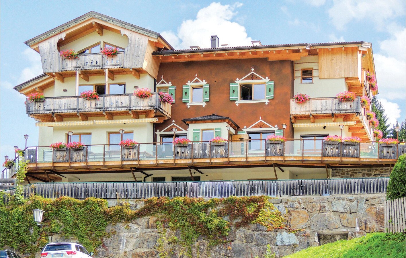 Wohnung 3 Schlafzimmer, mit Parkplatz