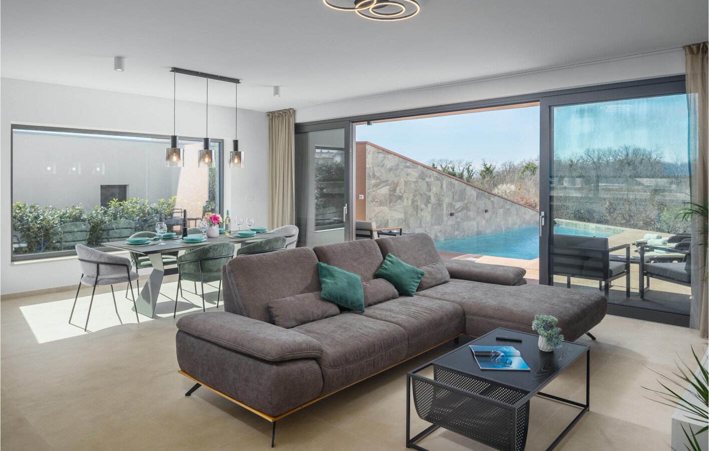 Casa 3 camere, con vista mare