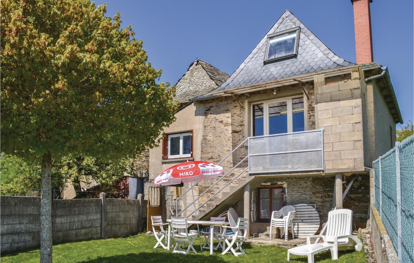 Maison traditionnelle traditionnelle, 2 chambres, avec jardin