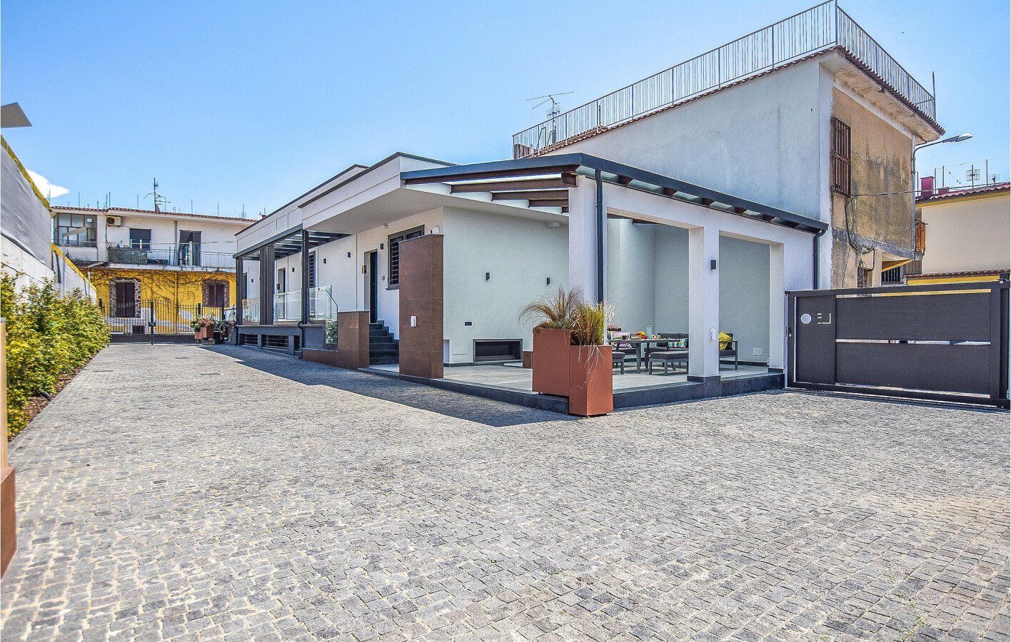 Casa 1 camera, con giardino