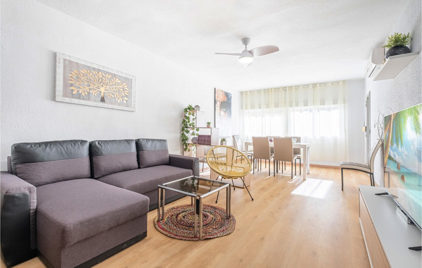 Appartement confortable, 4 chambres, avec vue sur mer